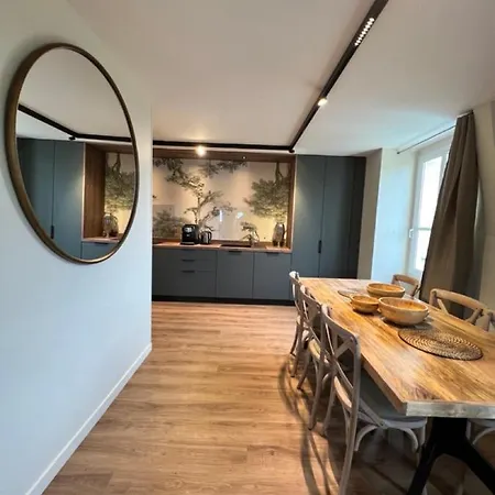 Duplex Avenue Royale