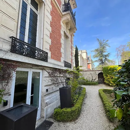 Duplex Avenue Royale 3*